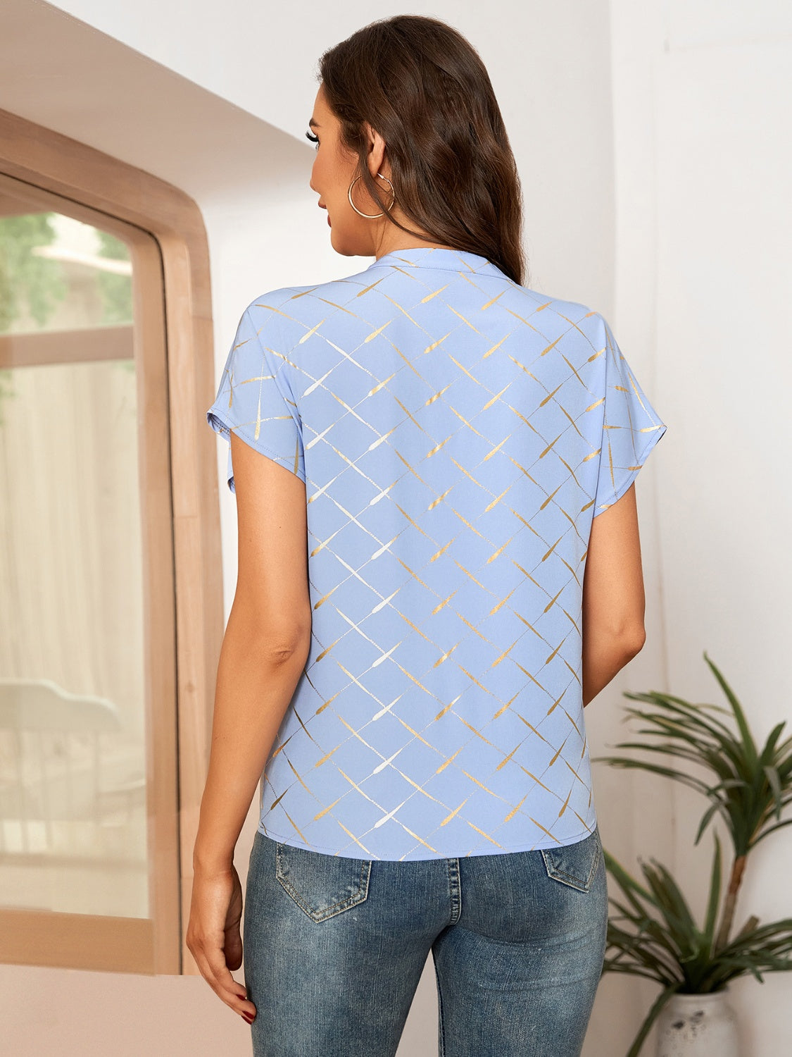 Printed Notched Short Sleeve Blouse